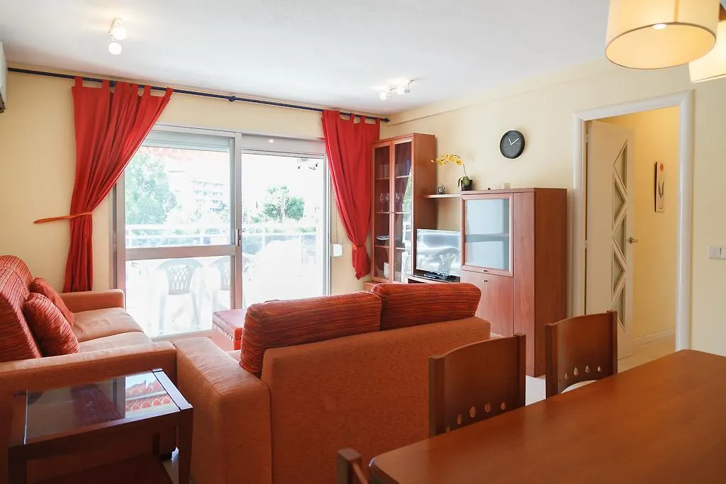 Uhc Rhin-Danubio Apartments サロウ